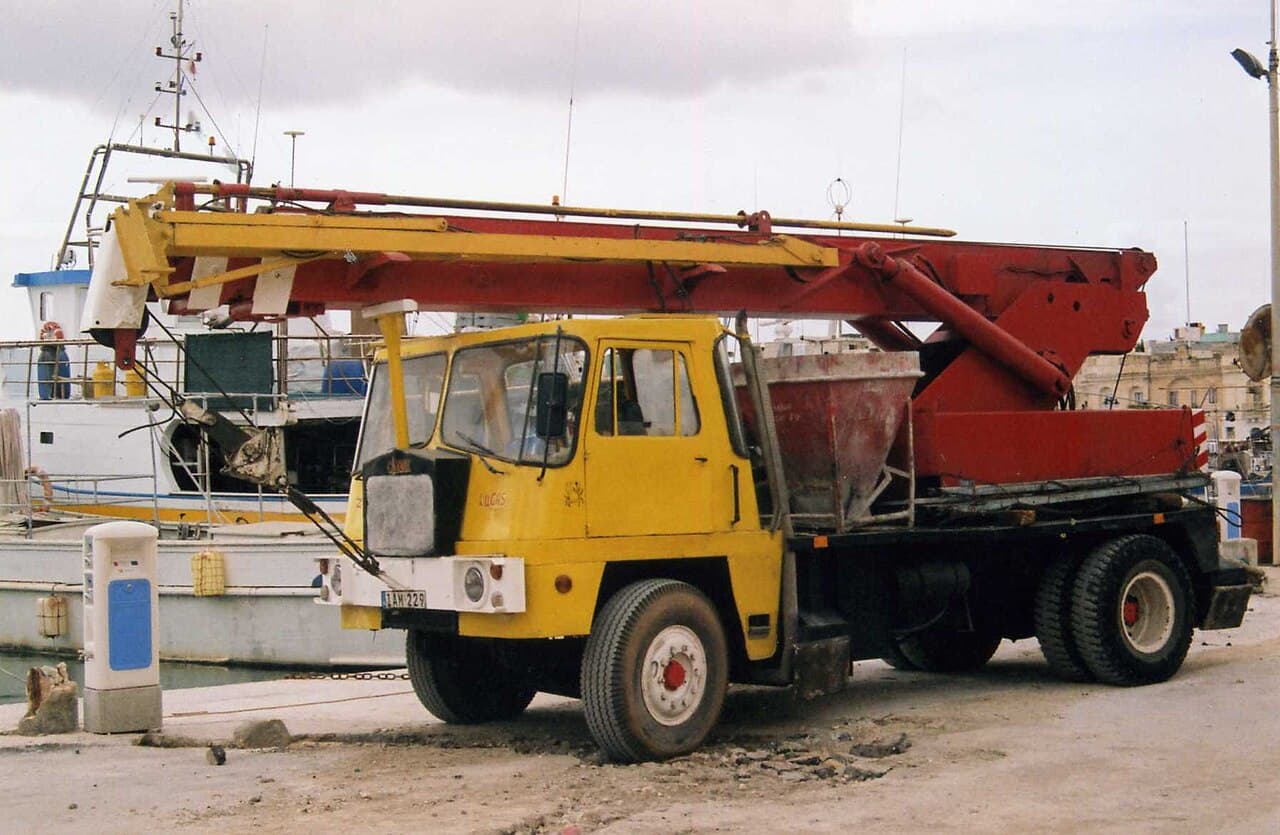 35 TON Mobile Crane — XCMG