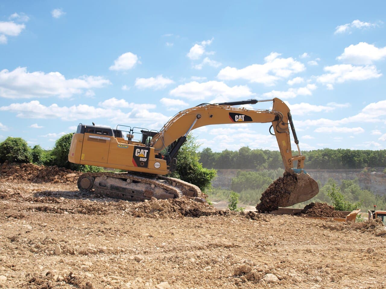 2021 Cat 320 Medium Excavator